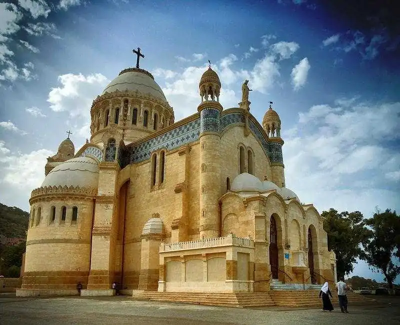 Cezayir'de Görülmesi Gereken Turistik Yerler Nerelerdir?