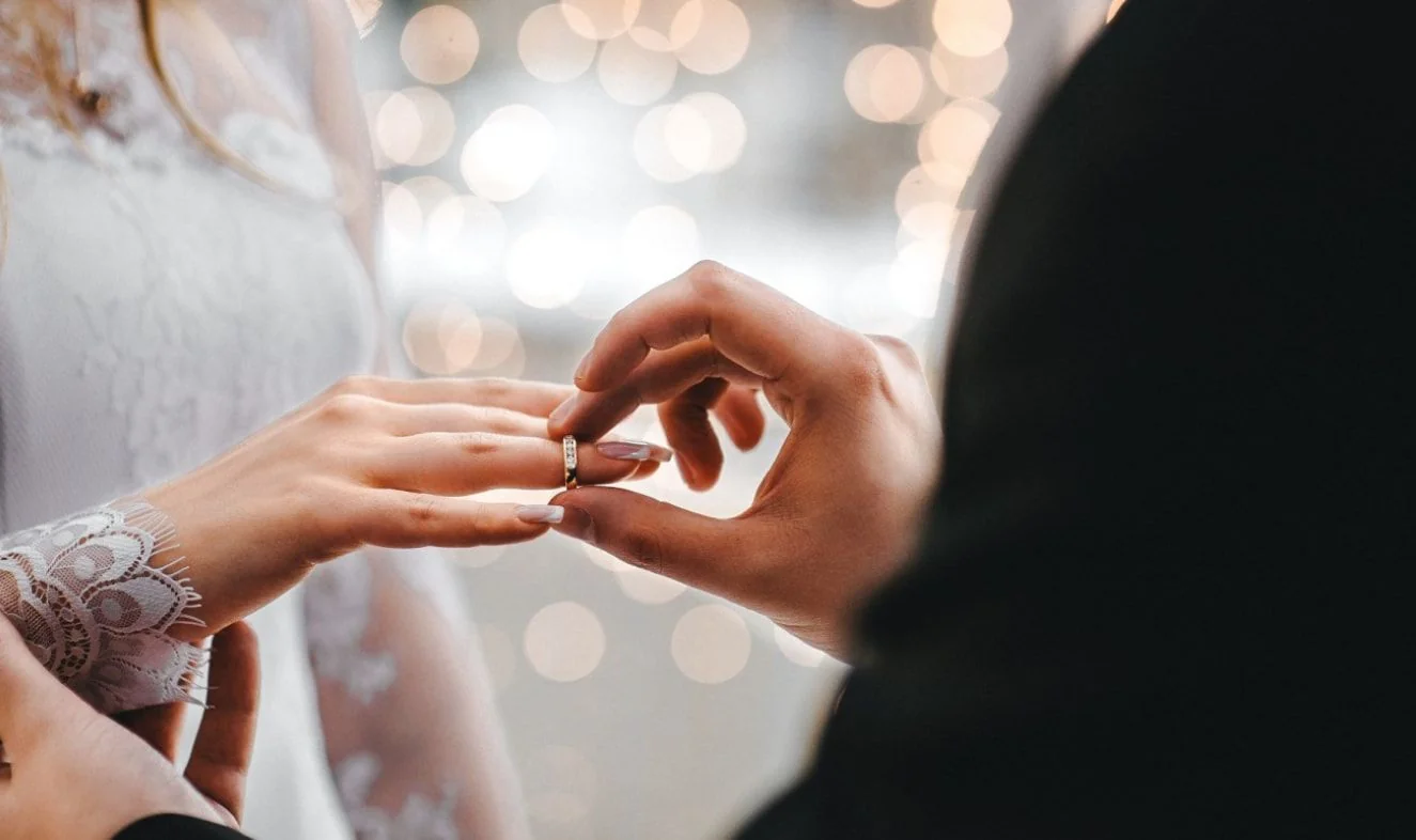 Evlilik Yoluyla Hollanda Vatandaşlığı