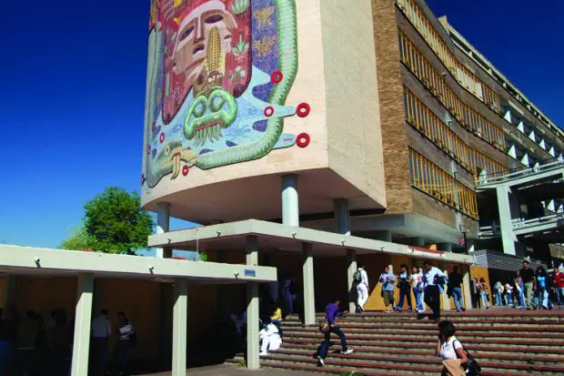 Meksika'da Üniversite Eğitimi Nasıldır?